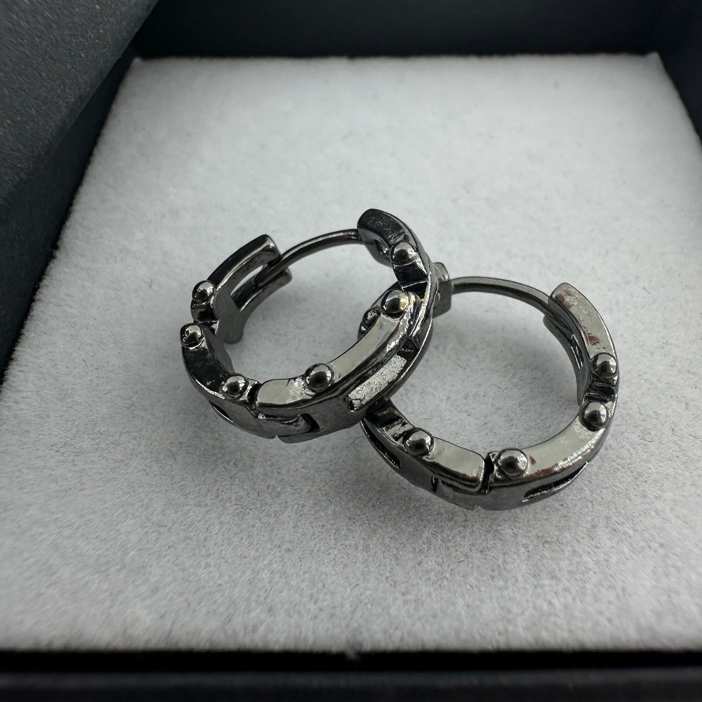 Mens Earrings - Gun Metal hoop Earrings, Men, Minimalist Male Earring, Silver, Mens hoop Earrings, hoops for Men, hoop earrings, A075