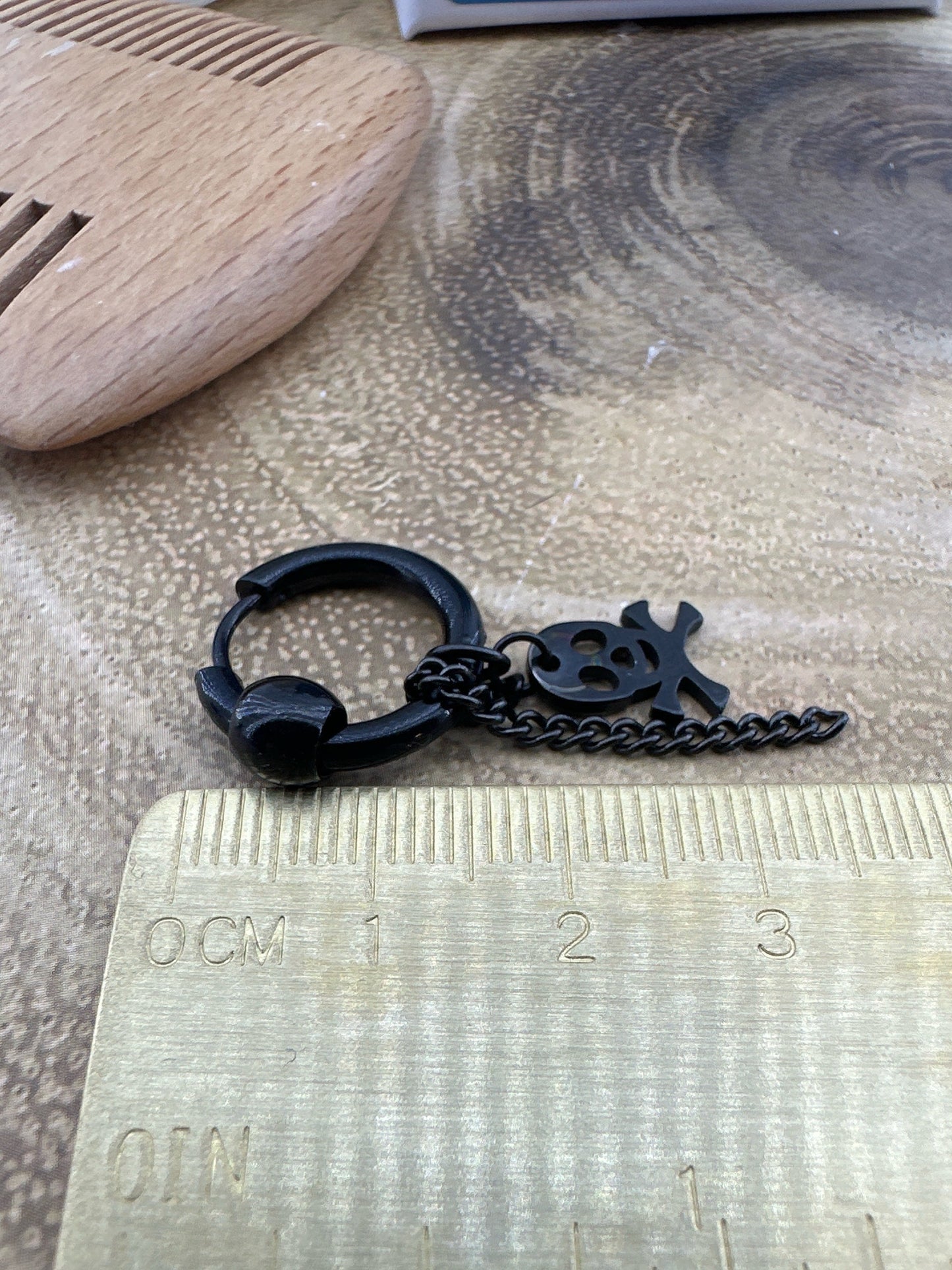 Black Skull Hoops Earrings, Black Long Chain Hoops, Huggie Hoop Earrings, Mens Earrings, Dangle Hoops, Minimalist Hoops, segment hoop, A129
