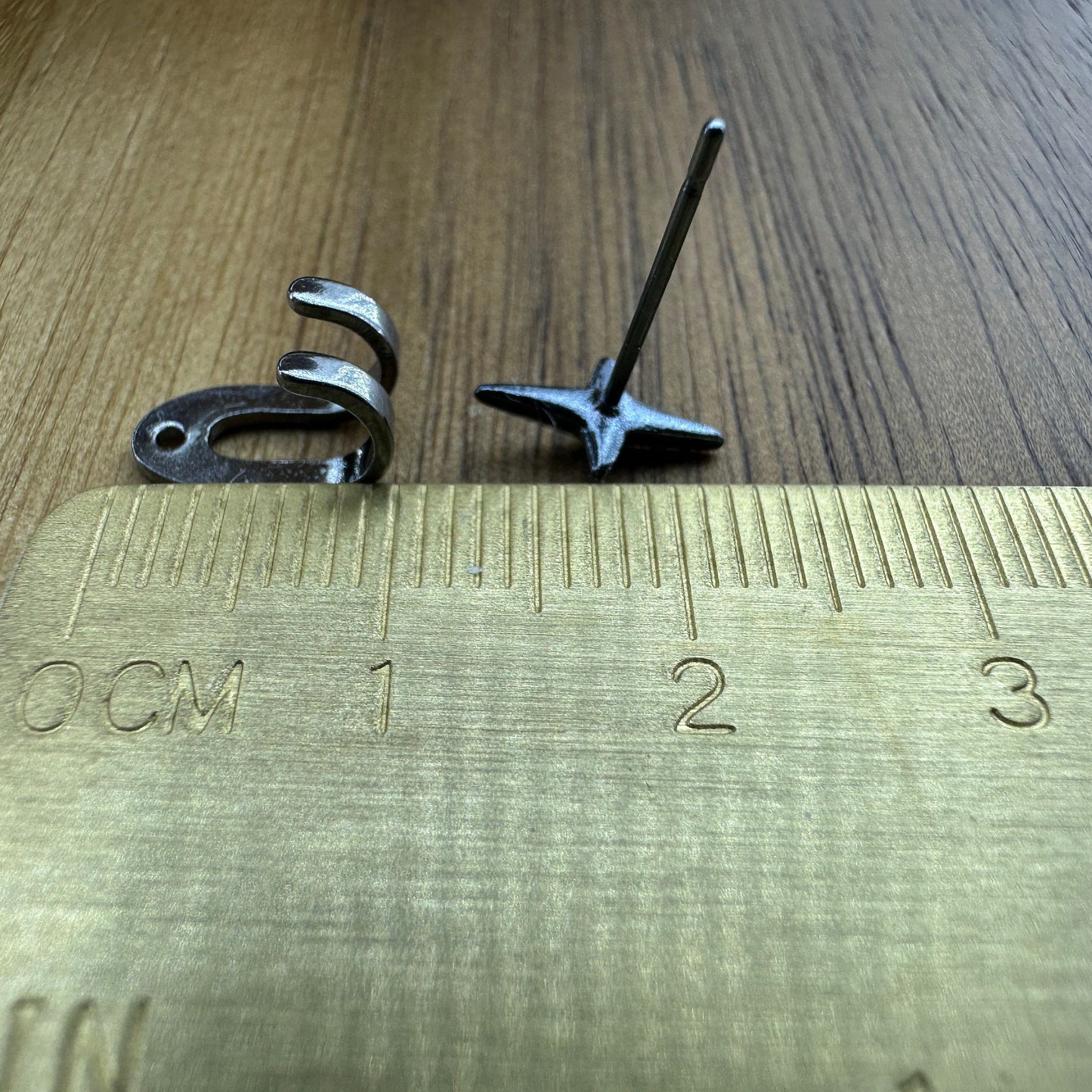 Mens Earrings - Gun Metal Grey Silver Stud Earrings, Minimalist Male Earring, Mens Stud Earrings, Studs for Men, star hook earrings, A479