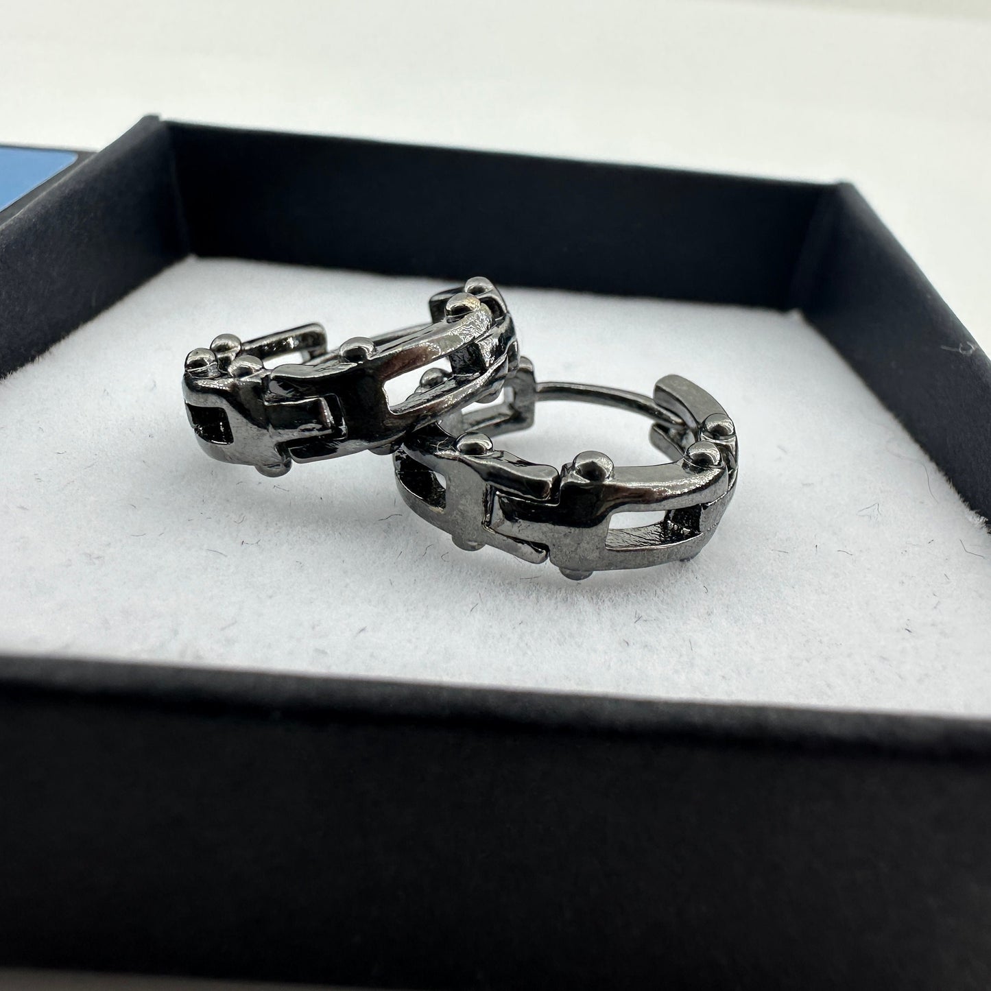 Mens Earrings - Gun Metal hoop Earrings, Men, Minimalist Male Earring, Silver, Mens hoop Earrings, hoops for Men, hoop earrings, A075