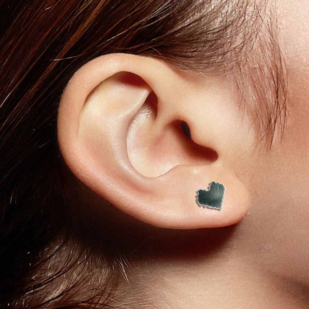 Heart Studs Everyday earrings for her Heart Earrings Delicate Earrings Retro Silver Heart Shaped Women Jewellery , A369