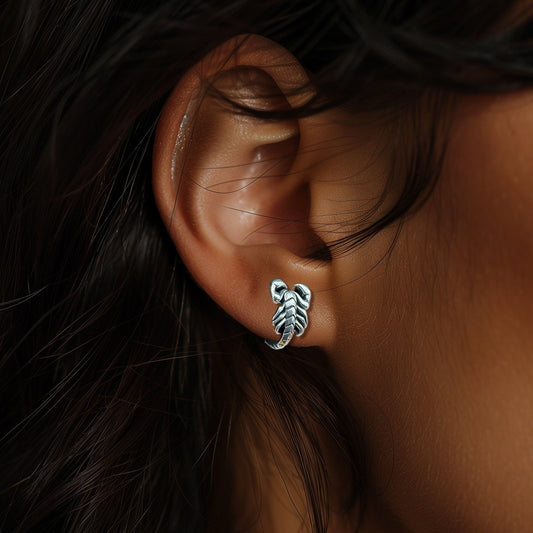 Womens Silver Stud Earrings, ear ringe, Minimalist Earring, Scorpion Earrings, Womens Stud Earrings, Edgy Earrings, Wrap earrings, BF, A484b