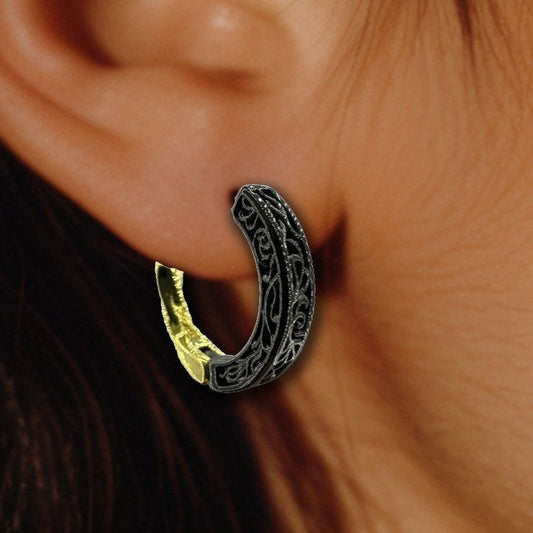 Hoop Earrings, Two tone earrings, Gold Dangle Drop, Black Hoops Huggie Earrings, two tone hoops, Geometric Earrings, Delicate Earrings, A416